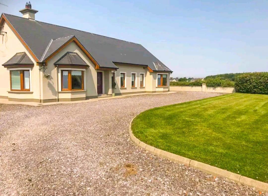 An Ghlaise Bheag Villa Listowel ภายนอก รูปภาพ