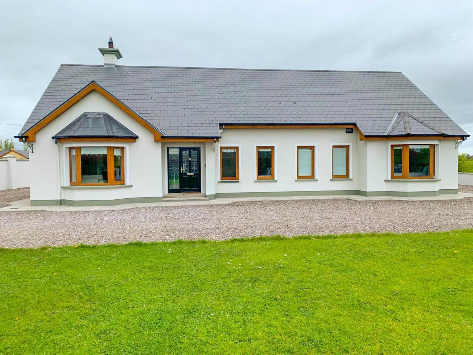 An Ghlaise Bheag Villa Listowel ภายนอก รูปภาพ